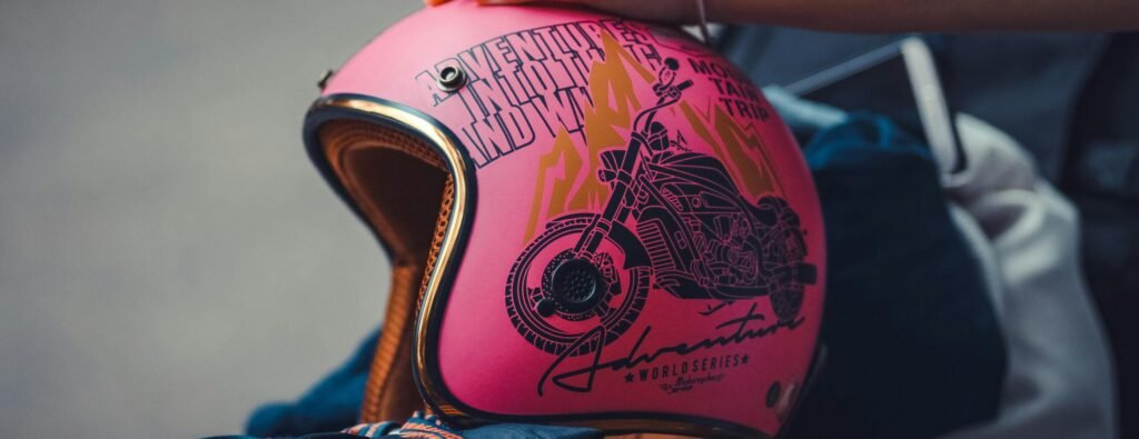 Personaliza tu casco de moto: Guía completa para un diseño único.